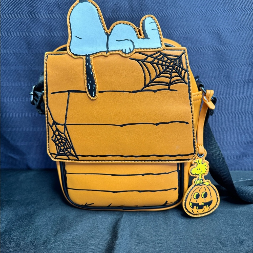 Loungefly Halloween Snoopy/Woodstock Peanuts Halloween Bag